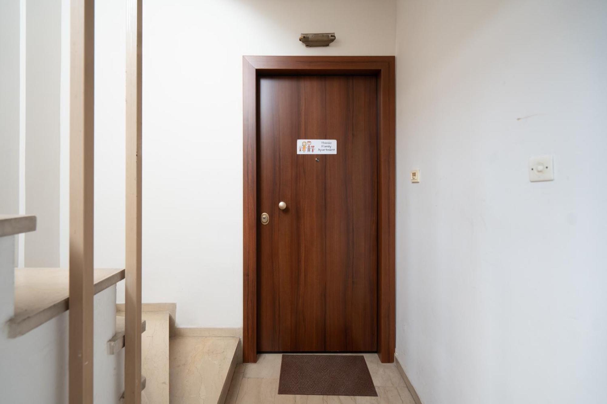 Thissio Family Apartment Athens Exterior photo